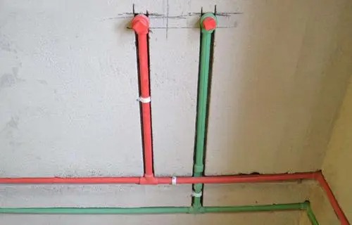 热水管安装的时候破裂怎么办 安装热水管破裂维修(图2)